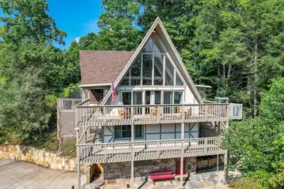 Image de Stunning MtnViews, 4 bedrooms, Swimming Pool & Tennis court access in the Summer
