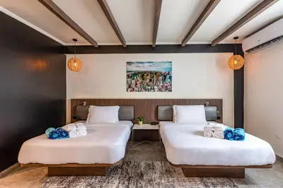 Image de Bushiri's Long Life Building-Studio-Sleeps 4 #4