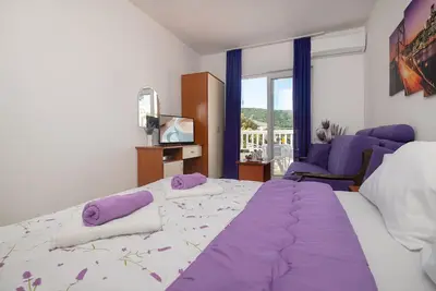 Image de Apartments Matej - Studio Apartment with Sea View and Balcony 306