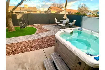 Image de Prescott Area Retreat <Hot Tub><Zen Den><Sauna><Garage>
