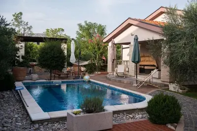 Image de Villa Aleksandra - Three Bedroom House with Swimming Pool