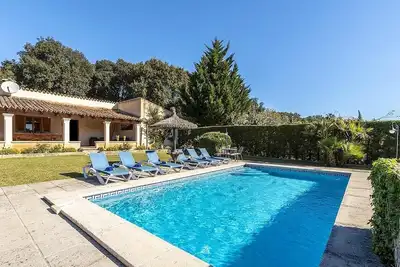 Image de Traditional Family Villa, A/C, Private Pool, Large Garden in La Font 10 mins to Pollenca & Beaches!