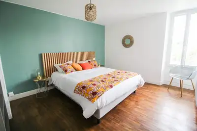 Image de ⭐️Belle maison rénovée à Angoulême : Saint Cybard\/Fibre\/Jardin⭐