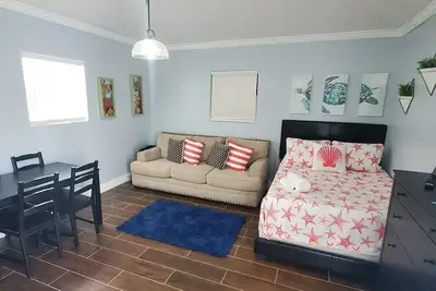 Cozy Efficiency  Located in the Treasure Cay Beach Villas.
