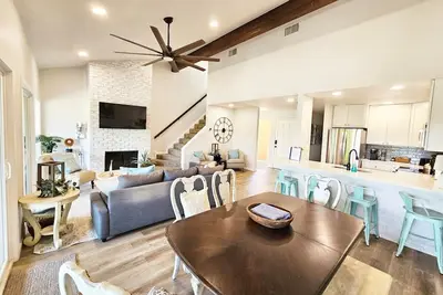 Image de Lake Travis townhome 3min to Pool, Marina, Dining