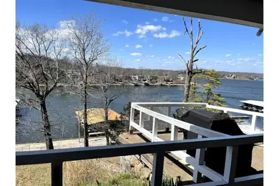 Image de A great relaxing getaway awaits in this 1 B\/1b Condo with amazing views!