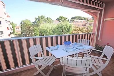 Image de Studio - 3 personnes - Climatisation - Piscine résidence - Proche plage et centre ville - Sainte Maxime - Classé 3*