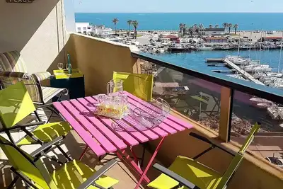 Image de Magnifique vue sur le Port de Saint Cyprien pour ce joli T2 - 6pcat52