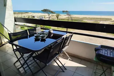 Image de Appartement T2 Front de mer avec parking privatif - 4pc216
