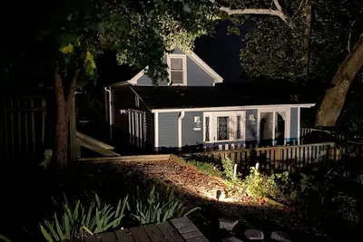 Image de Cozy River Cottage on the water, near Purdue