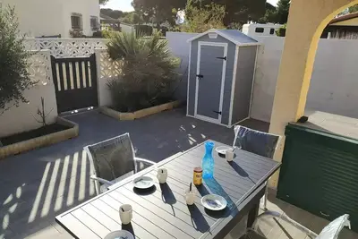 Image de Pavillon de vacances climatisé avec parking privatif - 6briga7