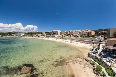 Image de Appartement Front De Mer Dans Domaine Avec Piscine