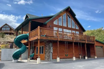 Image de Cabin By the Lake at Bear Lake