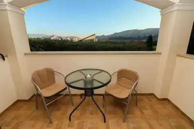Image de Appartement d'une chambre avec la terrasse et la vue sur le mer Baska, Krk (A-19530-b)