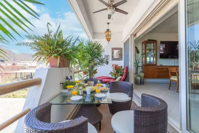 Image de Luxury 3bd Condo in the Heart of the Romantic Zone 3bd Condo for rent in Old Tow