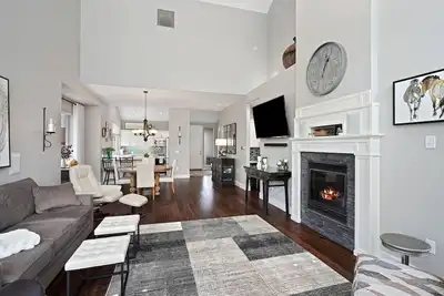 Image de Modern Remodel! Community Hot Tub & Pool, Lakeside Sports Center, Ac, Ev Charger, Pet Friendly
