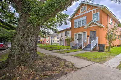 Image de ~ 3 Mi to Bourbon Street: Historic Nola Apartment