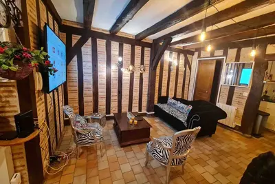 Image de Maison entière de 150m2 aux coeur des halles de Tours en hyper centre historique