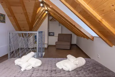 Image de Luxury rooms Rustic Chic - Gray Loft room - Center