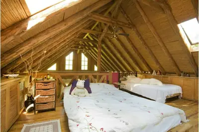 Image de Treehouse and Chalet perfect for families