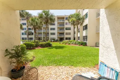 Image de Castle Reef - 121 Ocean view, first floor condo on the no drive beach.