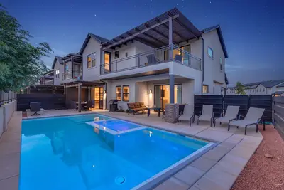 Image de Ocotillo Springs Resort 47 & 48 Retreat | Connected homes sleeps 31 guest w/ Private Pool & Hot Tub