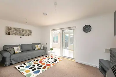 Image de Skyvillion - Spacious 3Bed House w\/Garden+Parking