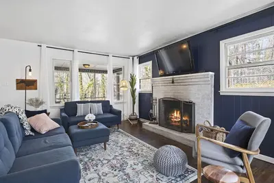 Image de Private + Wooded + Quaint & Cozy + 5 mins to Dwntn Blk Mtn + 15 mins to Ashvle