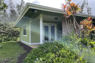 Image de Jungle Bungalow - A lovely space to stay for island fun!