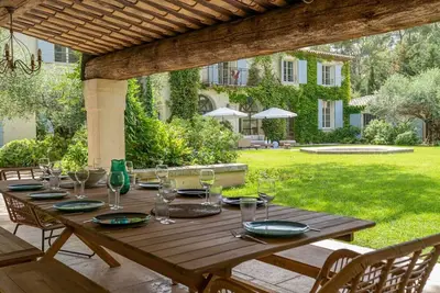 Image de Mas des Grands Pins - Stunning provencal Mas with pool and tennis