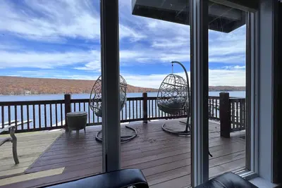 Image de Lakefront/Dock/Amazing views HotTub