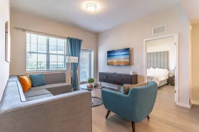 Image de New Listing! Vista Cay Resort, 7mi to Disney & 3mi to Universal - It10241