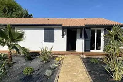 Image de Maison chaleureuse proche des plages et des commodités