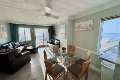 Image de Unit 707-Spacious 3 Bedroom w/Oceanfront Balconies