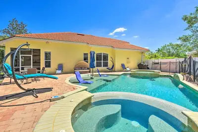Image de Sun-Soaked Sarasota Oasis w/ Pool & Hot Tub!