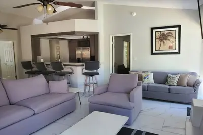 Image de Cozy Pool Home