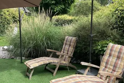 Image de Ferienhaus/Wohnung auf dem Eltenberg 9 Personen, 4 Badezimmer, Terrasse im GrĂĽnen