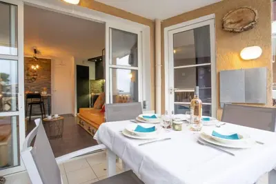 Image de L'Esquinade (J4236) by Interhome