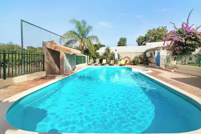 Image de Maison \"Casa Rústica\", avec piscine et Wi-Fi