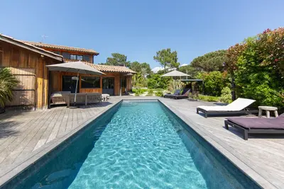 Image de Villa Palombes au Cap Ferret villa de charme avec piscine chauffée