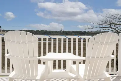 Image de East Side Breezes on Chincoteague Island - Stupendous Views!