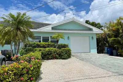 Image de Keys In The Conch Shell, 3bed\/2bath Beautiful duplex on canal & Cabana Club