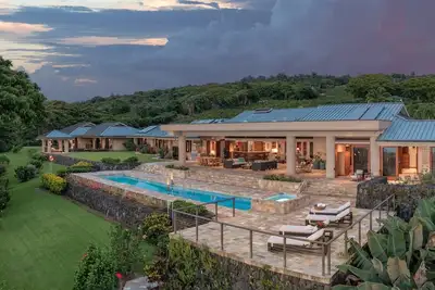Image de Mountain Retreat, Ocean views, Pool with Hot tub, Minutes to Kona Town