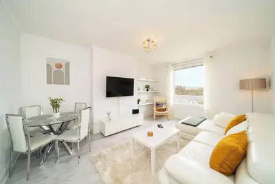 Image de Sidlaw View - 3 Bed in the Suburbs