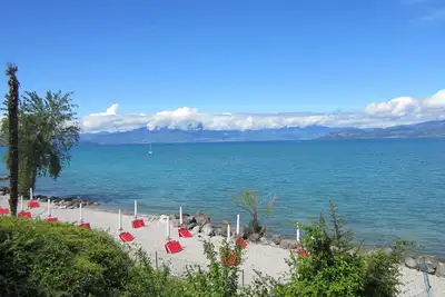 Image de Renovated Lakefront Apartment: New Management Casa Amelias