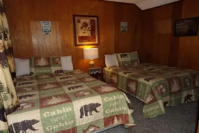 Image de Ponderosa cabins 104 N Laurel cabin 15