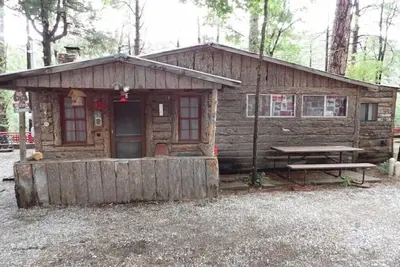Image de #18 Ponderosa Cabins 104 N Laurel cabin 18