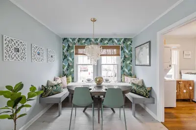 Image de Adorable bungalow with arcade room only 1/2 mile to beach!
