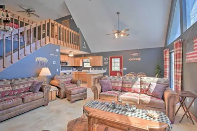 Image de Scenic ‘HighBearNation Lodge’ Near Hiking!