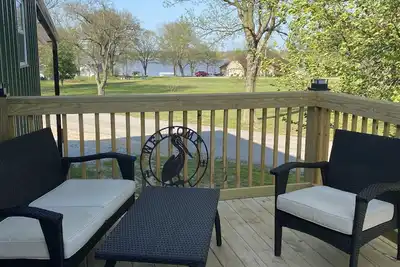 Image de New lake view rental on Wolfcreek with boat ramp and lake access across the road